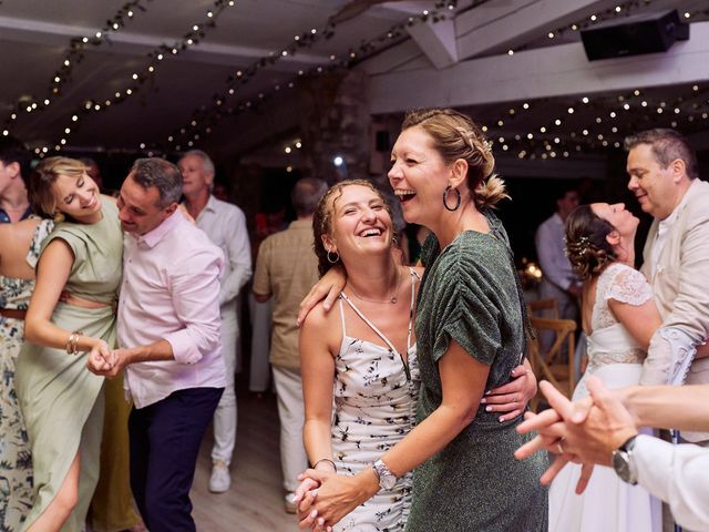 Le mariage de Léna et Cédric à Nyons, Drôme 61