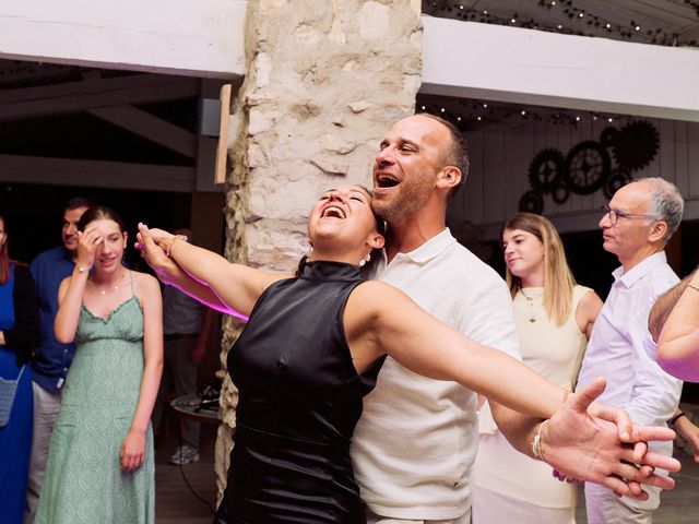 Le mariage de Léna et Cédric à Nyons, Drôme 62