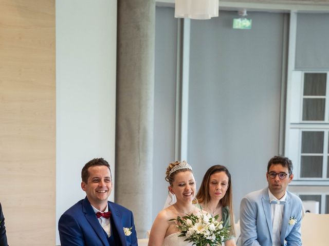 Le mariage de Théophile et Isabelle à Villebois, Ain 11