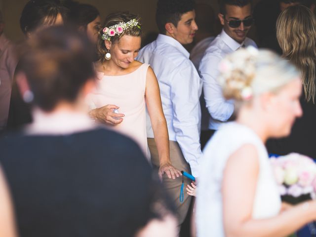 Le mariage de Jérémy et Laura à Épinouze, Drôme 76