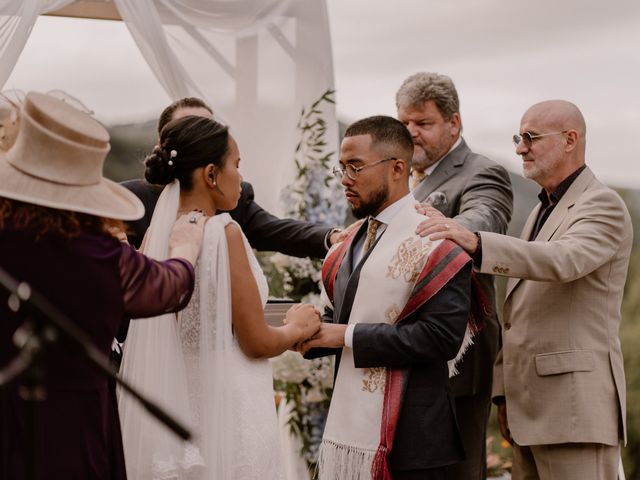 Le mariage de Zo. et Irina à Vesc, Drôme 48