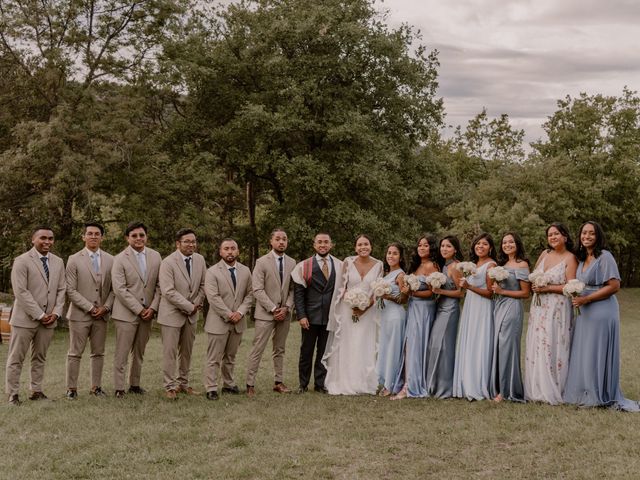 Le mariage de Zo. et Irina à Vesc, Drôme 52
