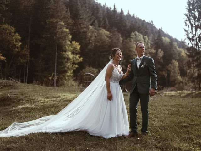 Le mariage de Arnaud et Aline à La Ferrière, Isère 15