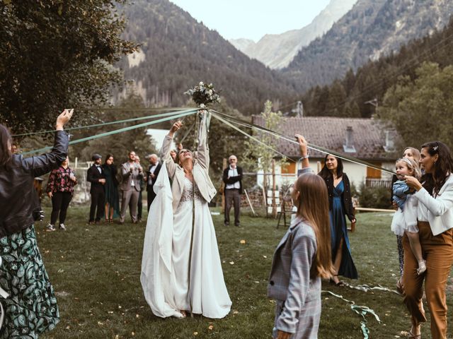 Le mariage de Arnaud et Aline à La Ferrière, Isère 17