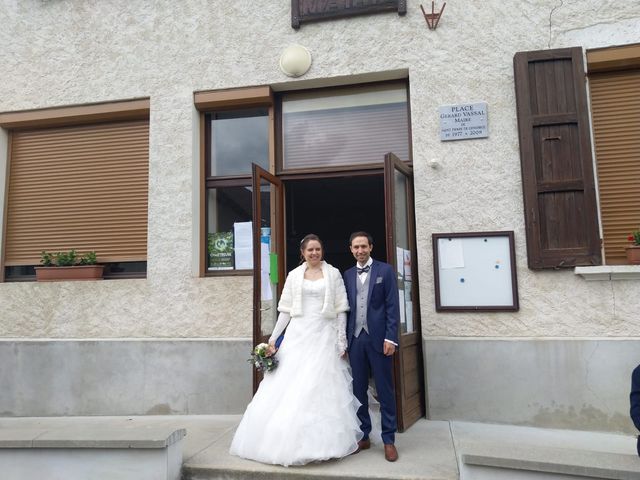 Le mariage de Kristen et Flora à Les Échelles, Savoie 3