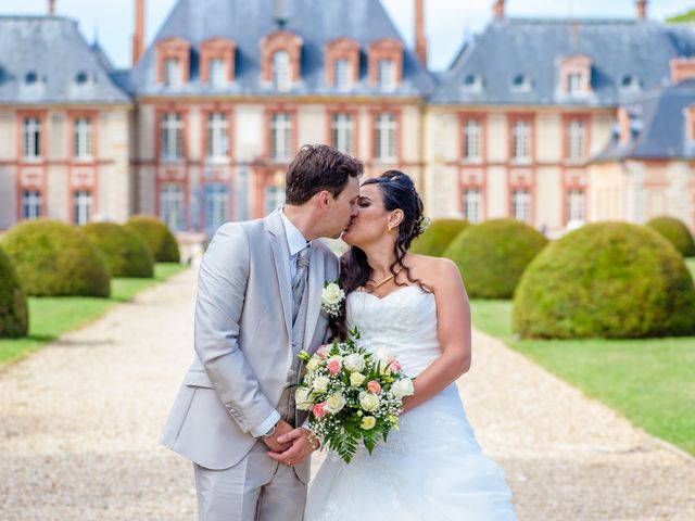 Le mariage de Romain et Jennyfer à Magny-les-Hameaux, Yvelines 5