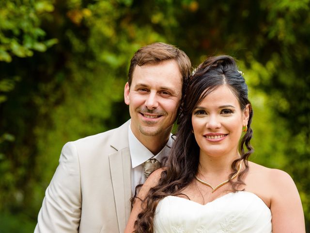 Le mariage de Romain et Jennyfer à Magny-les-Hameaux, Yvelines 13