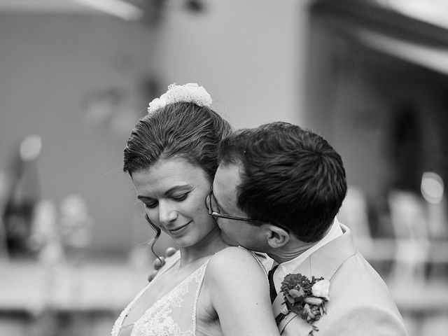 Le mariage de Antoine et Aurélie à Mirabel-et-Blacons, Drôme 38