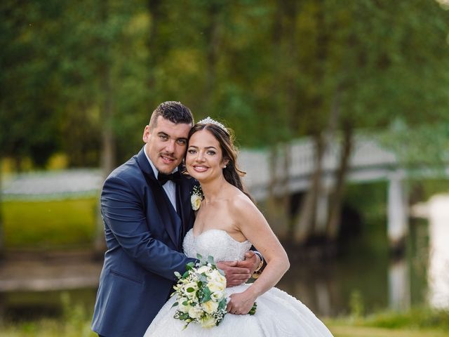 Le mariage de Victor et Doriane à La Boissière-École, Yvelines 23