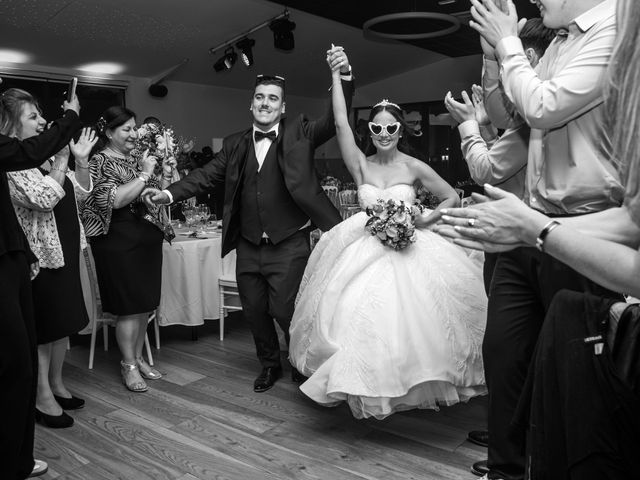Le mariage de Victor et Doriane à La Boissière-École, Yvelines 38