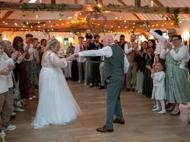 Le mariage de James et Valérie à Yerville, Seine-Maritime 99