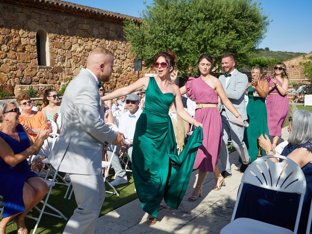Le mariage de Charlène et Théo à Roquebrune-sur Argens, Var 29