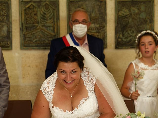 Le mariage de John et Laëtitia à Ambarès-et-Lagrave, Gironde 15