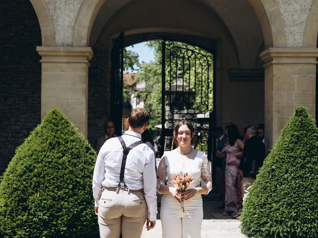 Le mariage de Mélanie et Aimie à Crémieu, Isère 10