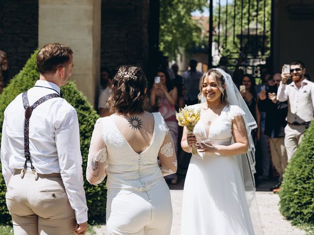 Le mariage de Mélanie et Aimie à Crémieu, Isère 12