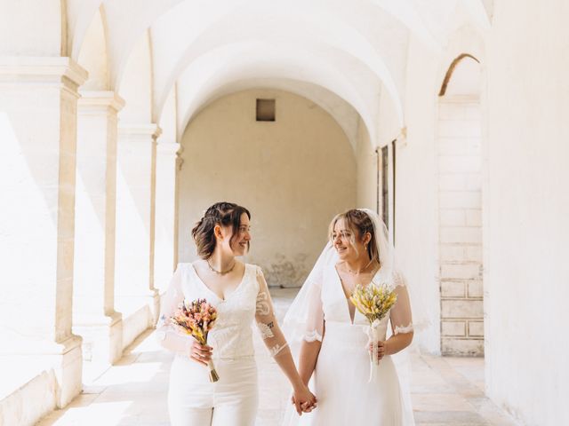 Le mariage de Mélanie et Aimie à Crémieu, Isère 1