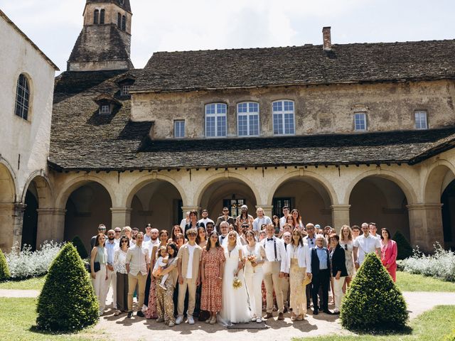 Le mariage de Mélanie et Aimie à Crémieu, Isère 24