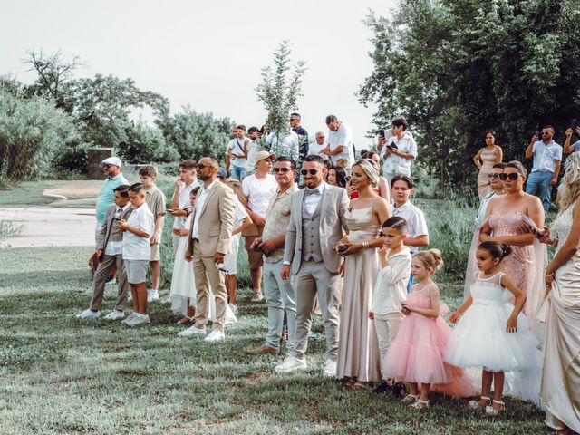 Le mariage de Dylan et Angélique à Nîmes, Gard 24