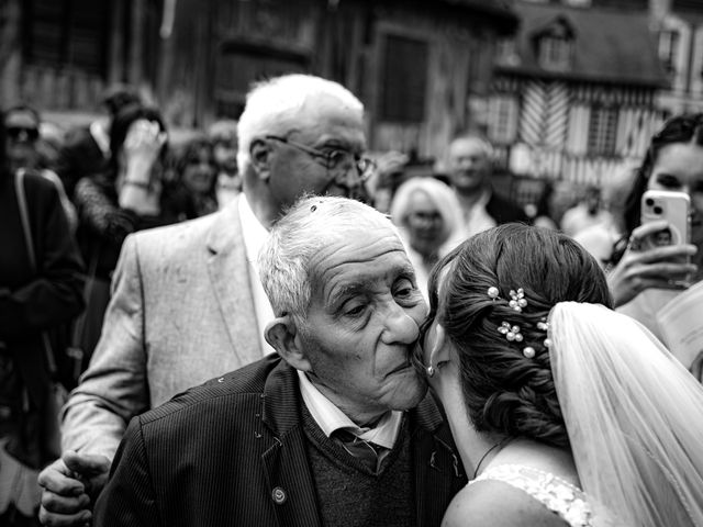 Le mariage de Alexandre et Manon à Honfleur, Calvados 38