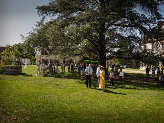 Le mariage de Arnaud et Elodie à Montargis, Loiret 15