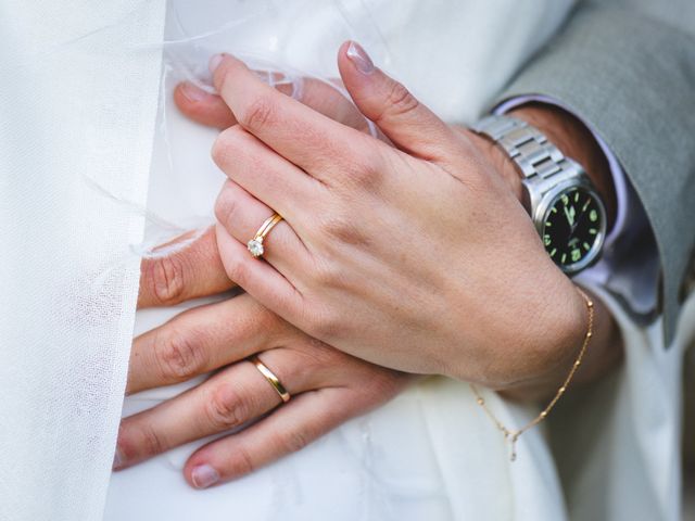 Le mariage de Louis et Julie à Le Poët-Célard, Drôme 17