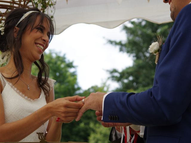 Le mariage de Antoine et Sarah à Bonneville-Aptot, Eure 21