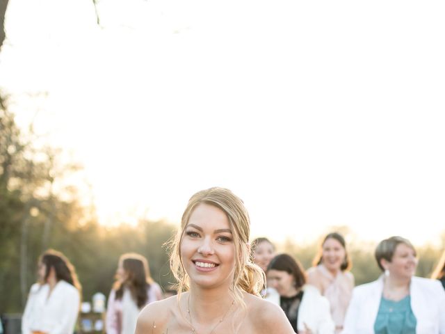 Le mariage de Corentin et Julia à Les Écrennes, Seine-et-Marne 2