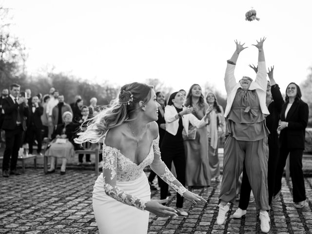 Le mariage de Corentin et Julia à Les Écrennes, Seine-et-Marne 10