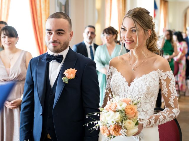 Le mariage de Corentin et Julia à Les Écrennes, Seine-et-Marne 16