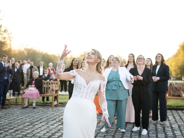 Le mariage de Corentin et Julia à Les Écrennes, Seine-et-Marne 31