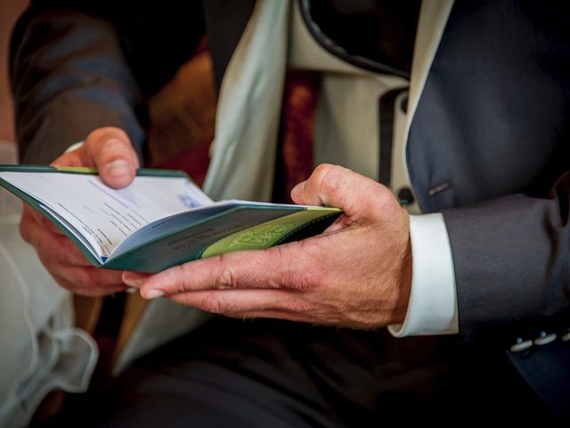 Le mariage de Romain et Marie à Pont-de-Roide, Doubs 11