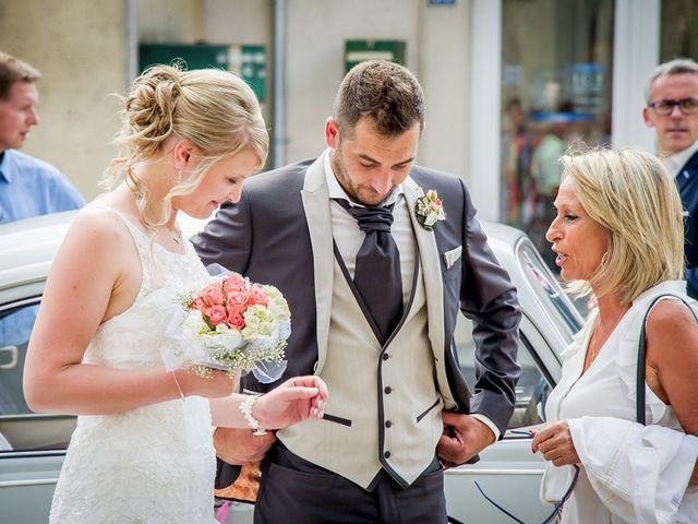 Le mariage de Romain et Marie à Pont-de-Roide, Doubs 13