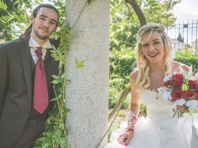 Le mariage de Anthony et Elodie à Le Coteau, Loire 14