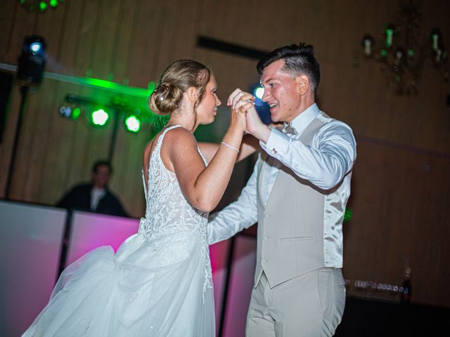 Le mariage de Mélanie et Anthony à La Chapelle-de-Guinchay, Saône et Loire 19