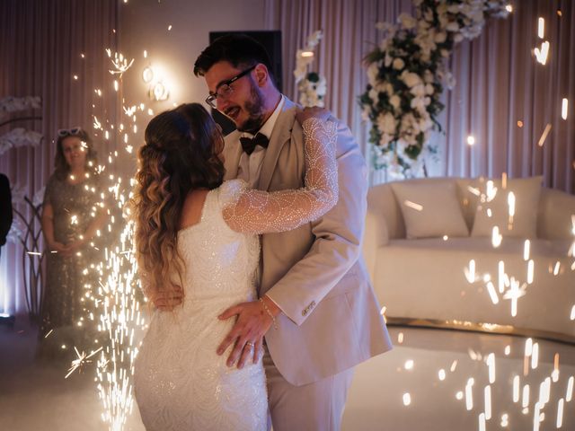 Le mariage de Arthur et Aïsela à Les Pavillons-sous-Bois, Seine-Saint-Denis 10
