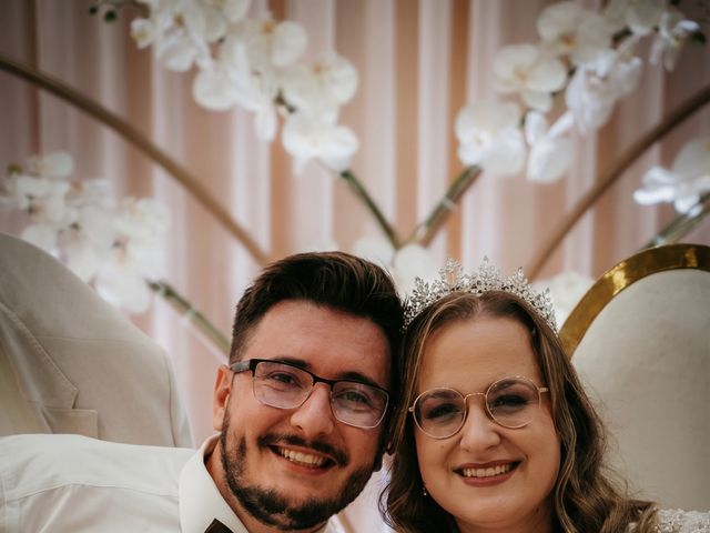 Le mariage de Arthur et Aïsela à Les Pavillons-sous-Bois, Seine-Saint-Denis 12