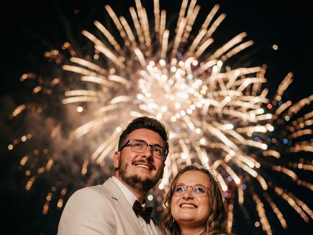 Le mariage de Arthur et Aïsela à Les Pavillons-sous-Bois, Seine-Saint-Denis 32
