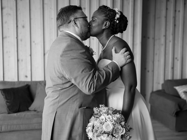 Le mariage de Christoph et Darcia à Rosny-sur-Seine, Yvelines 23