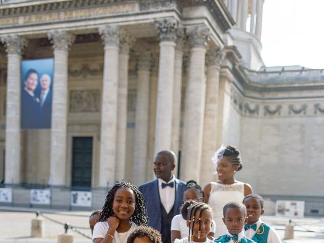 Le mariage de Zoubair et Coralie à Paris, Paris 36