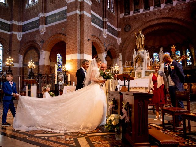 Le mariage de Emmanuel et Stéphanie à Bailleul, Nord 48