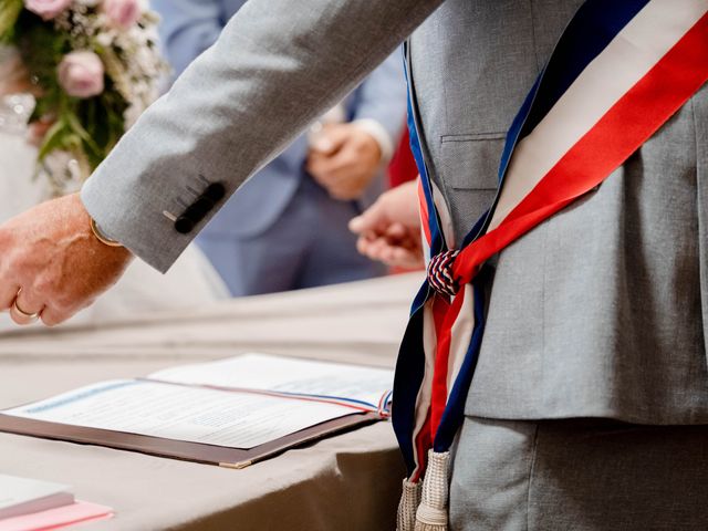 Le mariage de Julien et Charlène à Saint-Pierre-du-Vauvray, Eure 26