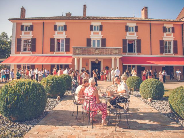 Le mariage de Davy et Laure à Vonnas, Ain 14