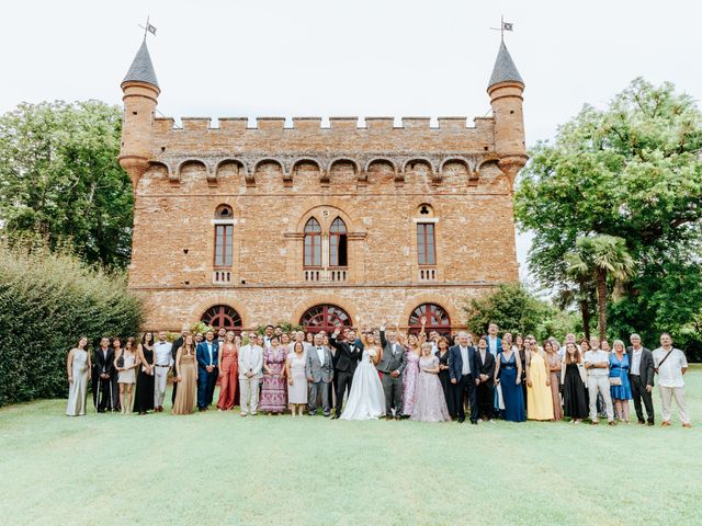 Le mariage de Adrien et Léa à Cazaux-Savès, Gers 64