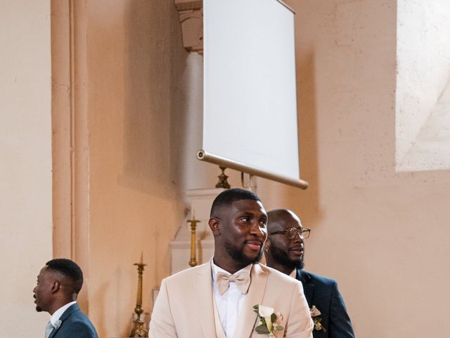 Le mariage de Collins et Justine à Savigné, Vienne 14