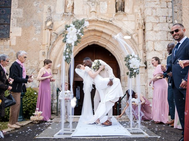 Le mariage de Collins et Justine à Savigné, Vienne 32