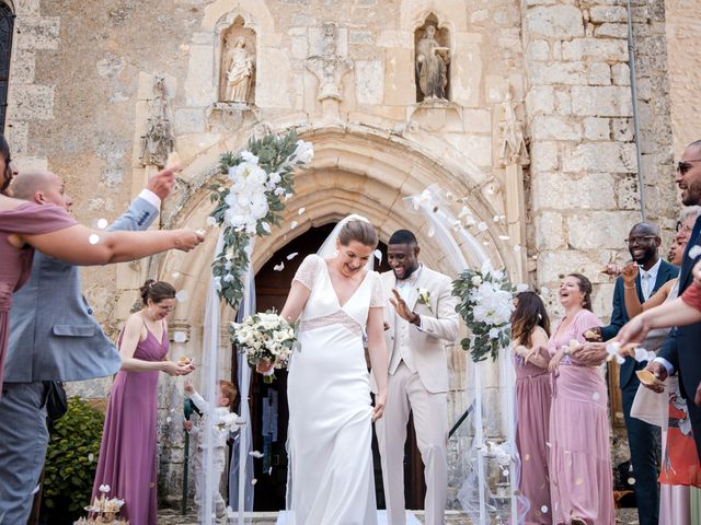 Le mariage de Collins et Justine à Savigné, Vienne 33