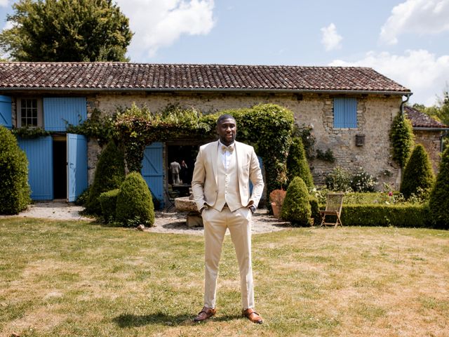 Le mariage de Collins et Justine à Savigné, Vienne 35