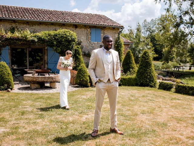 Le mariage de Collins et Justine à Savigné, Vienne 36
