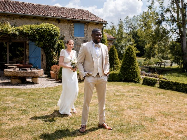 Le mariage de Collins et Justine à Savigné, Vienne 37