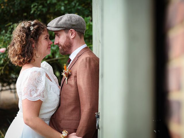 Le mariage de Rémi et Sophie à Dame-Marie, Orne 21